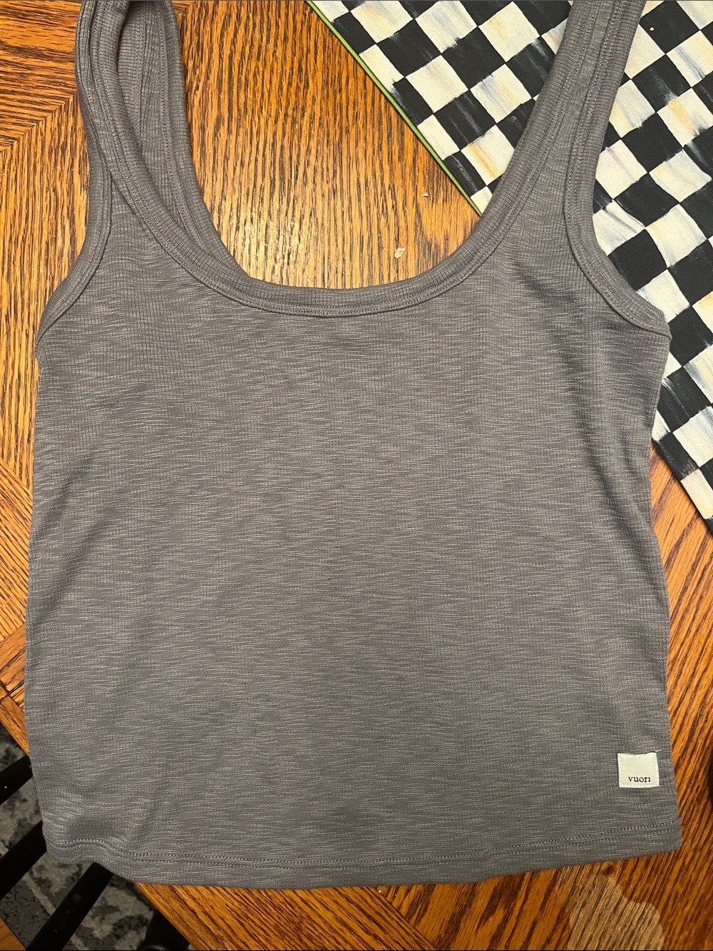 Vuori Women's Ribbed Tank Top - Picture 4 of 4